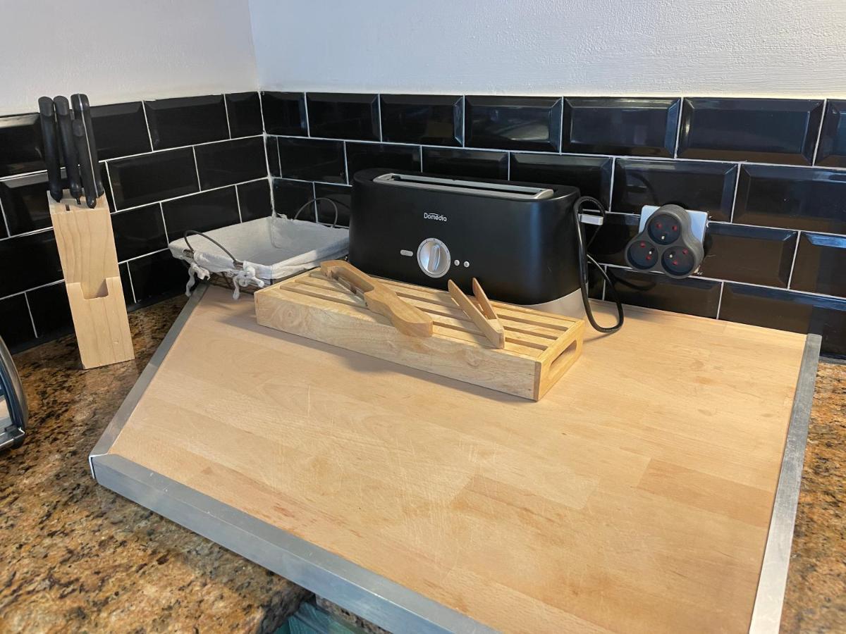 Maison De Jardin - Confort, Commodite, Bien Equipe Livarot-Pays-d'Auge Eksteriør billede