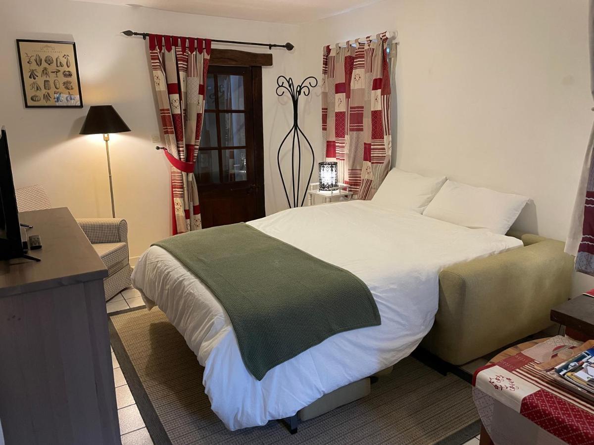 Maison De Jardin - Confort, Commodite, Bien Equipe Livarot-Pays-d'Auge Eksteriør billede