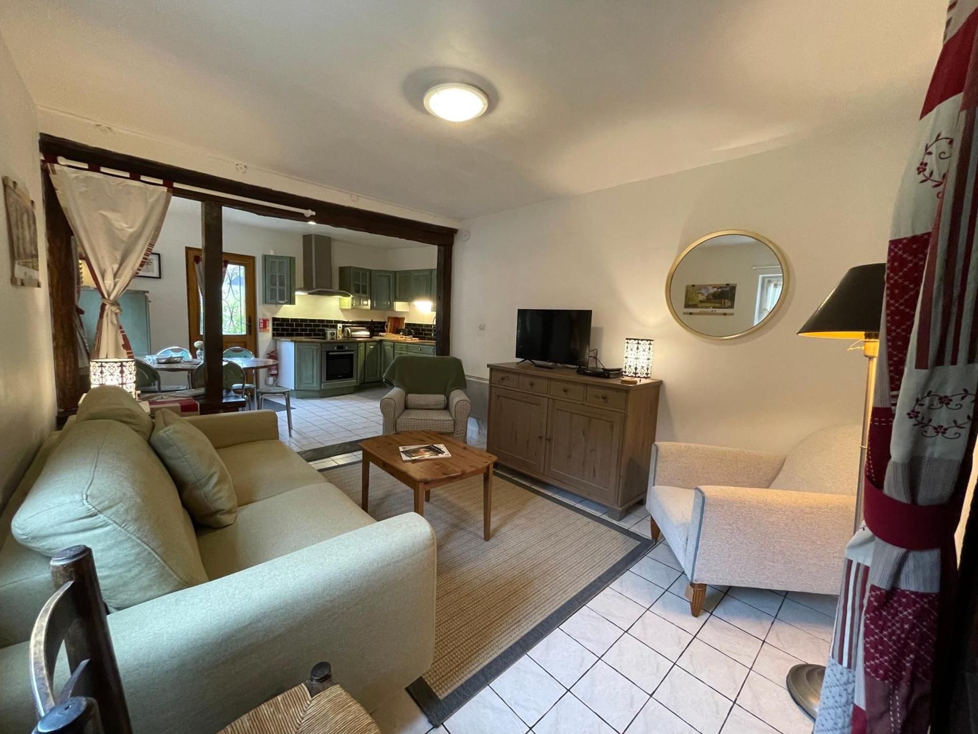 Maison De Jardin - Confort, Commodite, Bien Equipe Livarot-Pays-d'Auge Eksteriør billede